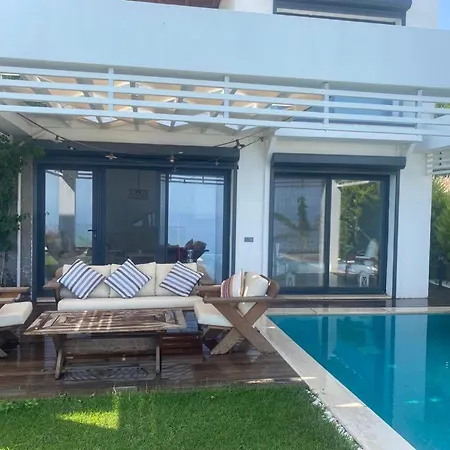 Villa Aleph-kiralik Muestakil Havuzlu Luex