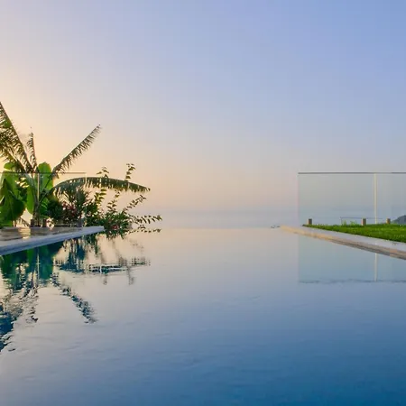 Aleph-kiralik Muestakil Havuzlu Luex Vilă *