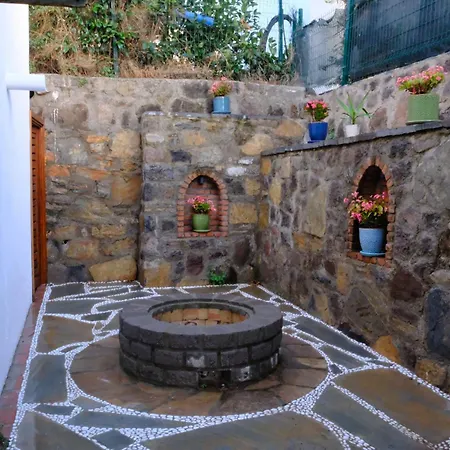 Aleph-kiralik Muestakil Havuzlu Luex *