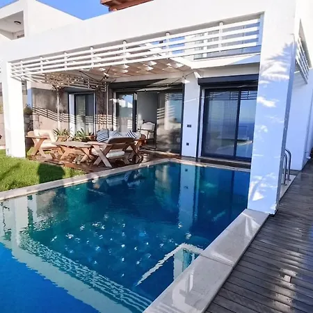 Villa Aleph-harika Manzarali Muestakil Havuzlu Bodrum