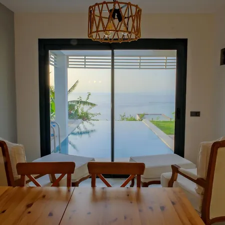 Villa Aleph-harika Manzarali Muestakil Havuzlu Bodrum