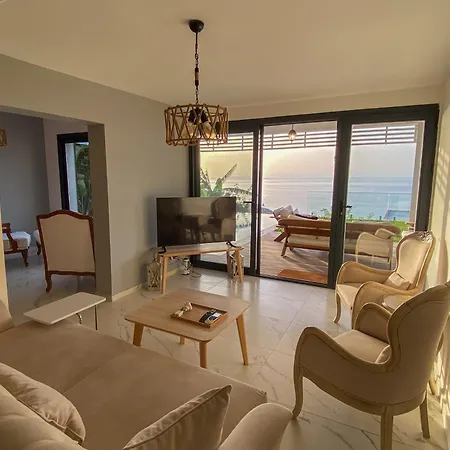 Kiralık Müstakil Havuzlu Lüx Villa