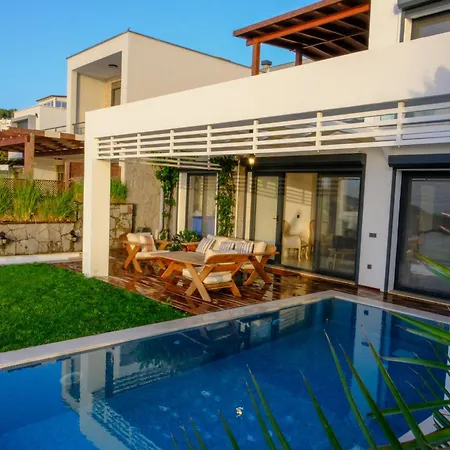 Villa Aleph-harika Manzarali Muestakil Havuzlu Bodrum