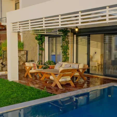Villa Aleph-harika Manzarali Muestakil Havuzlu