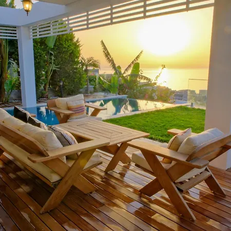 Kiralık Müstakil Havuzlu Lüx Bodrum